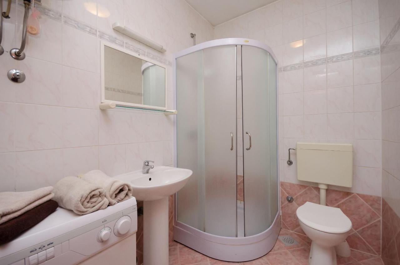 Apartments Snjezana Нови-Винодолски Экстерьер фото