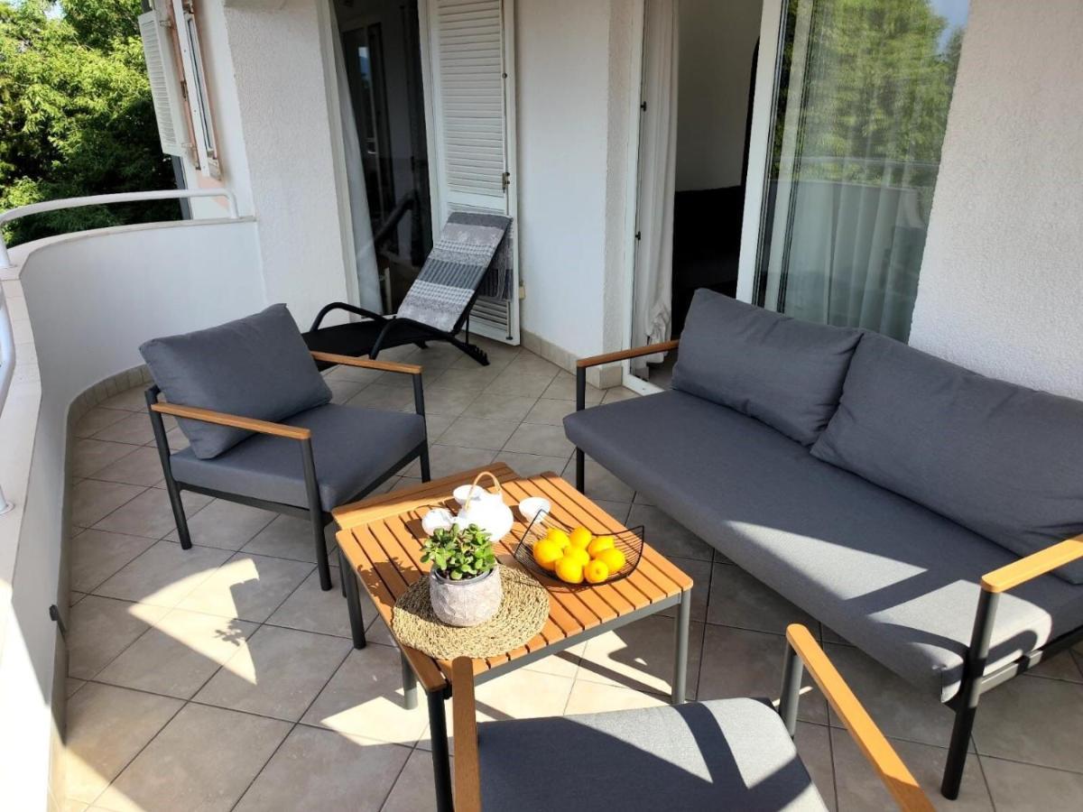 Apartments Snjezana Нови-Винодолски Экстерьер фото
