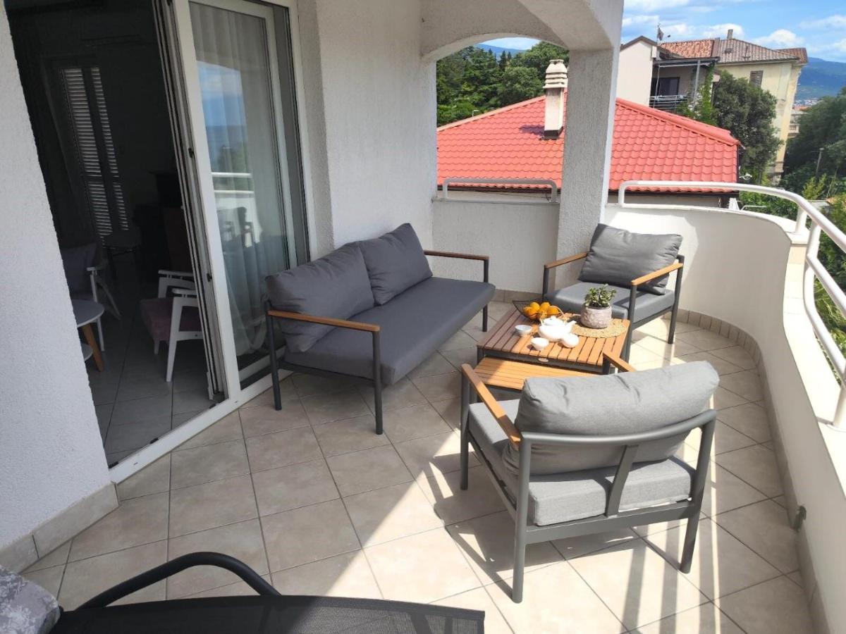 Apartments Snjezana Нови-Винодолски Экстерьер фото