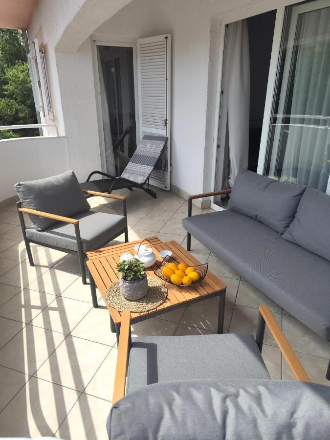 Apartments Snjezana Нови-Винодолски Экстерьер фото